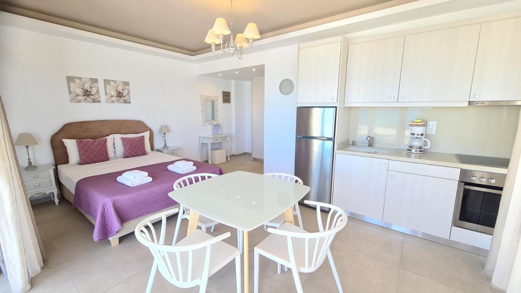 Bella Mare Luxury Apartments Kalamaki  Exterior photo