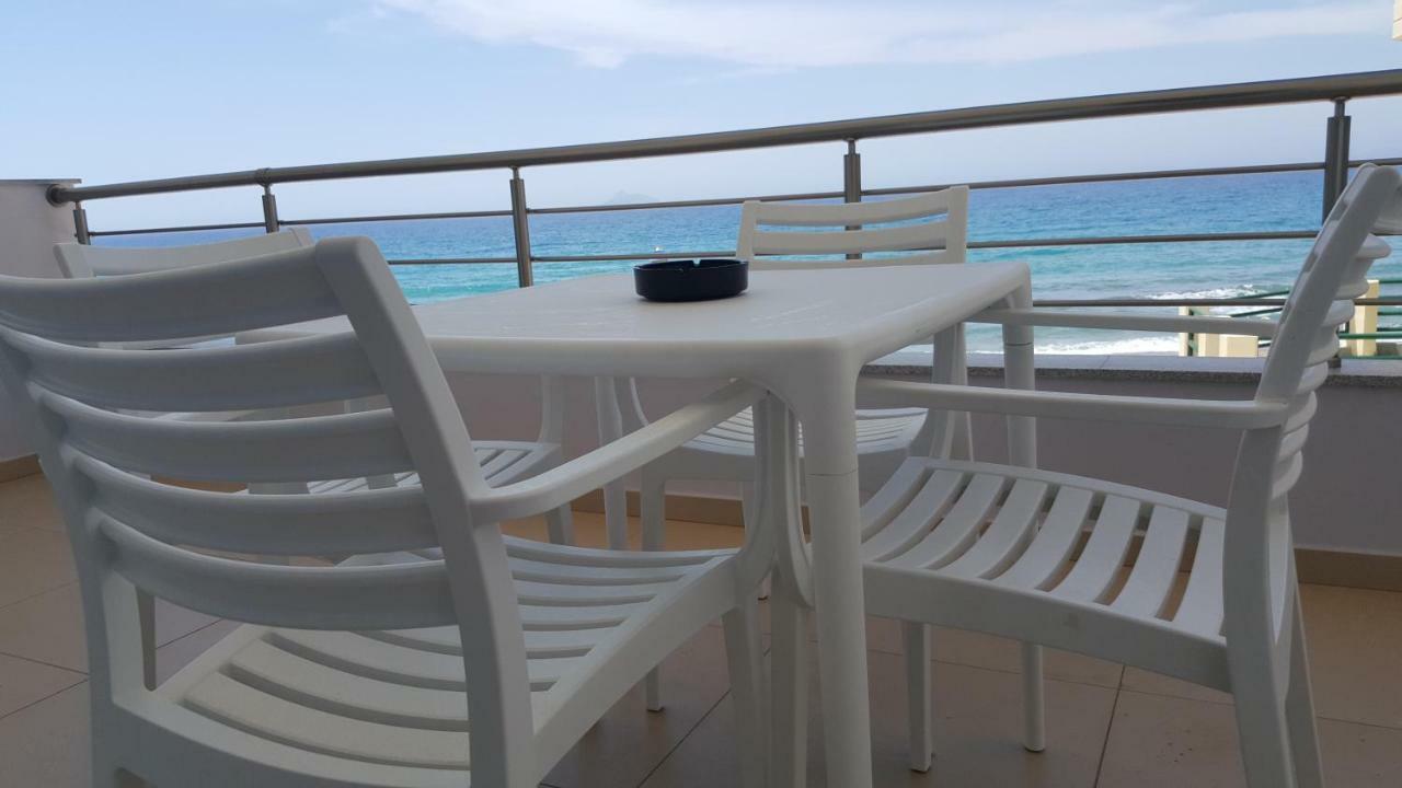 Bella Mare Luxury Apartments Kalamaki  Exterior photo
